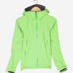 Second Hand Arcteryx Regenjacke mit GORE TEX für Damen kaufen | Bergzeit RE USE