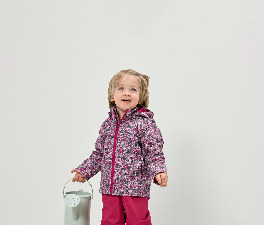 gefuetterte-regenjacke-kinder-826fwp.jpg Kinder Thermo Regenjacke mit Fleecefutter, geblümt bei Tchibo kaufen | 206502 – Bild 1