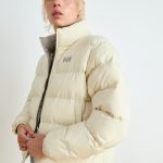 Helly Hansen YU 23 REVERSIBLE PUFFER Winterjacke cream/offwhite Zalando
