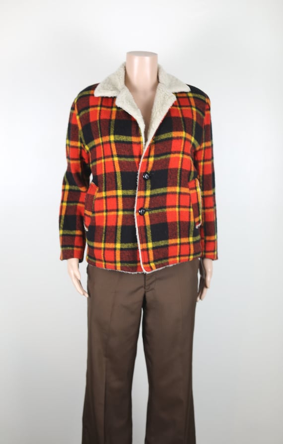 holzfaellerjacke-572vof.jpg Vintage 70er Jahre Rot Gelb karierte Holzfällerjacke, Sherpa, kleine Vintage Camping Jacke, kleine karierte Jacke, Holzfällerjacke, Wollmantel Etsy.de – Bild 1
