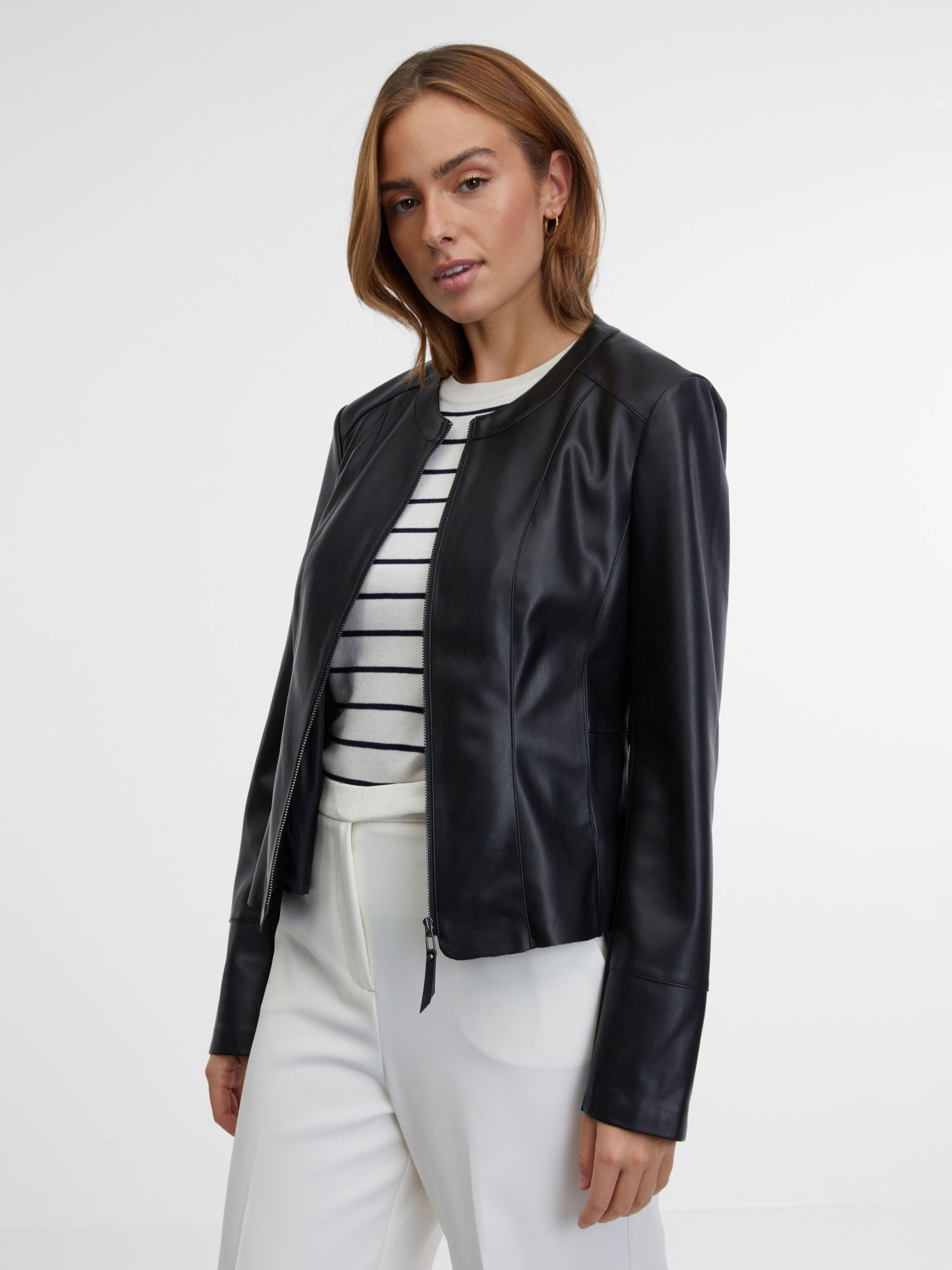 kunstlederjacke-damen-069nfi-1.jpg Schwarze Damen Kunstlederjacke ORSAY | Orsay.de Der offizielle E Shop der Marke ORSAY für Deutschland – Bild 1