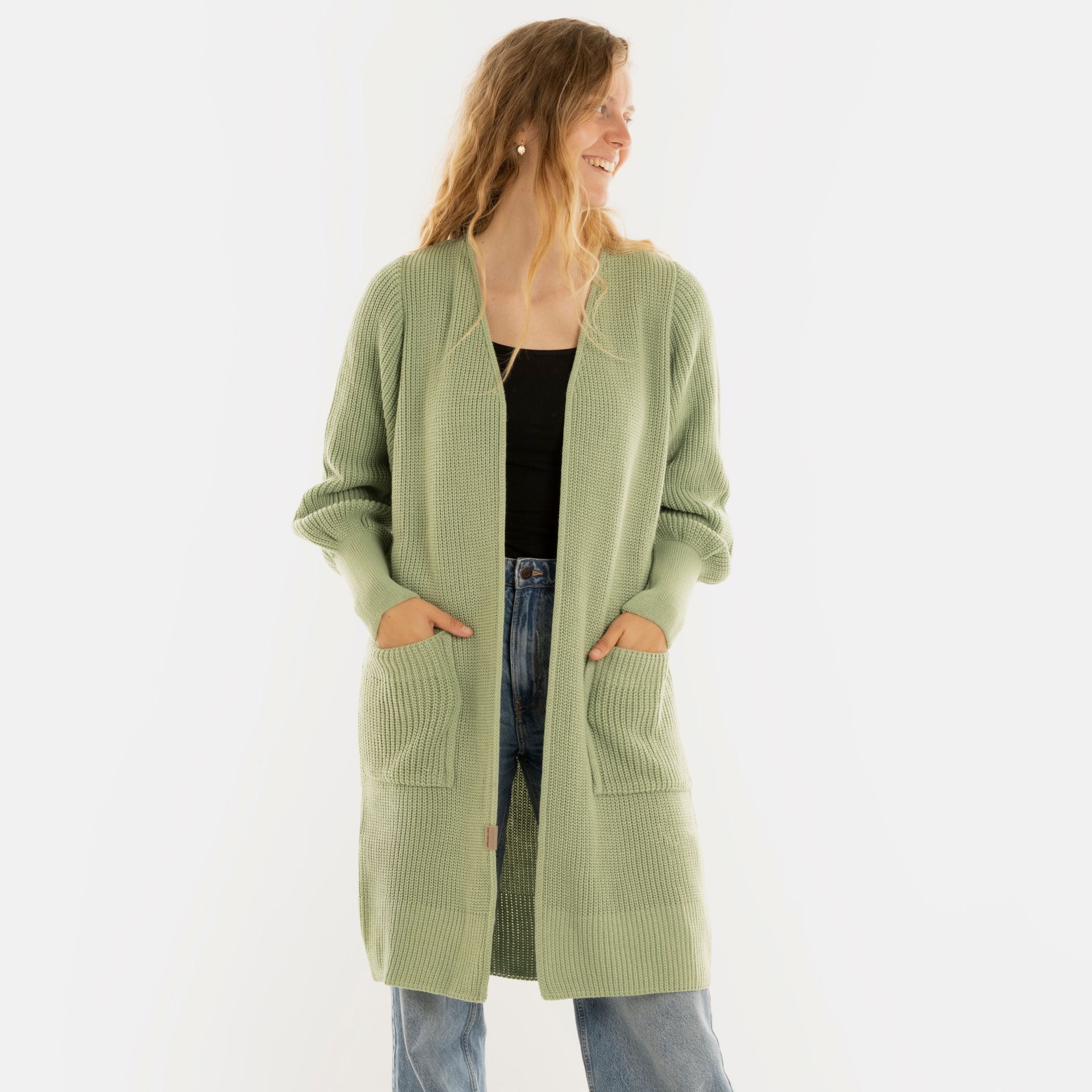 lange-strickjacke-damen-973qkk-1.jpg Knit Factory Patty | lange Damen Strickjacke – Bild 1