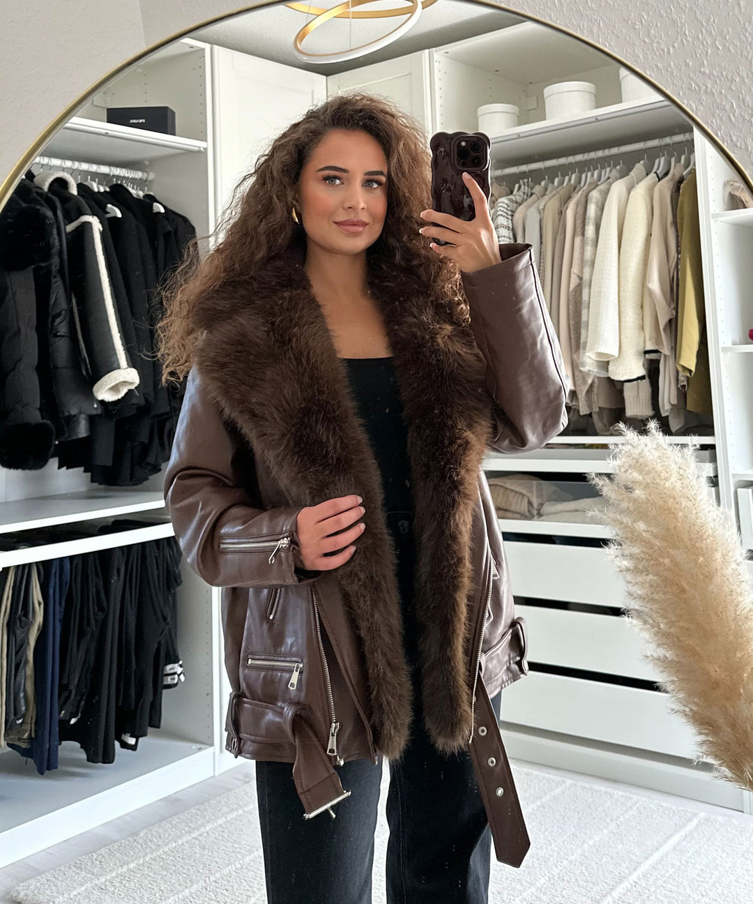 lederjacke-mit-fell-770aht-1.jpg Gefütterte Lederjacke Vida mit Fell Braun – Bild 1