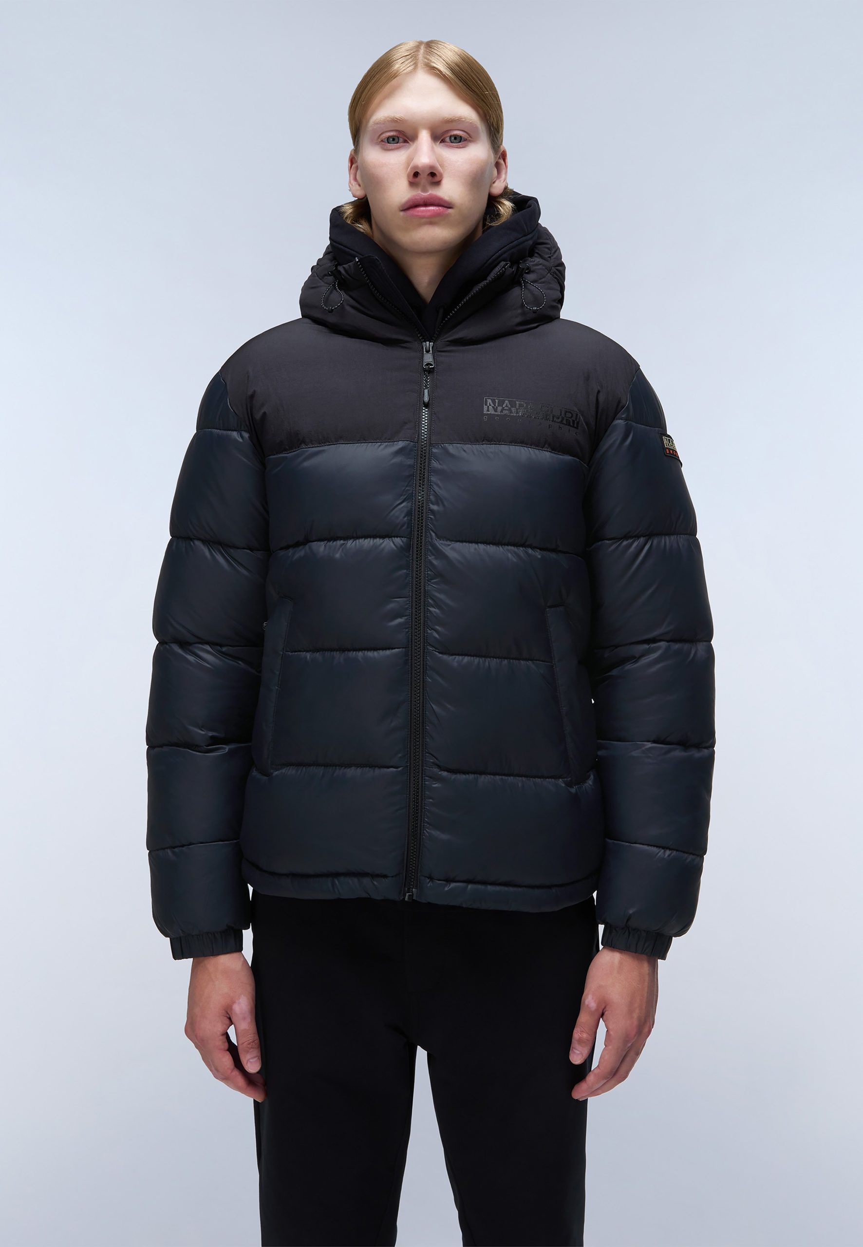 napapijri-winterjacke-900jwo-1.jpg Napapijri HORNELEN Winterjacke black/schwarz Zalando – Bild 1