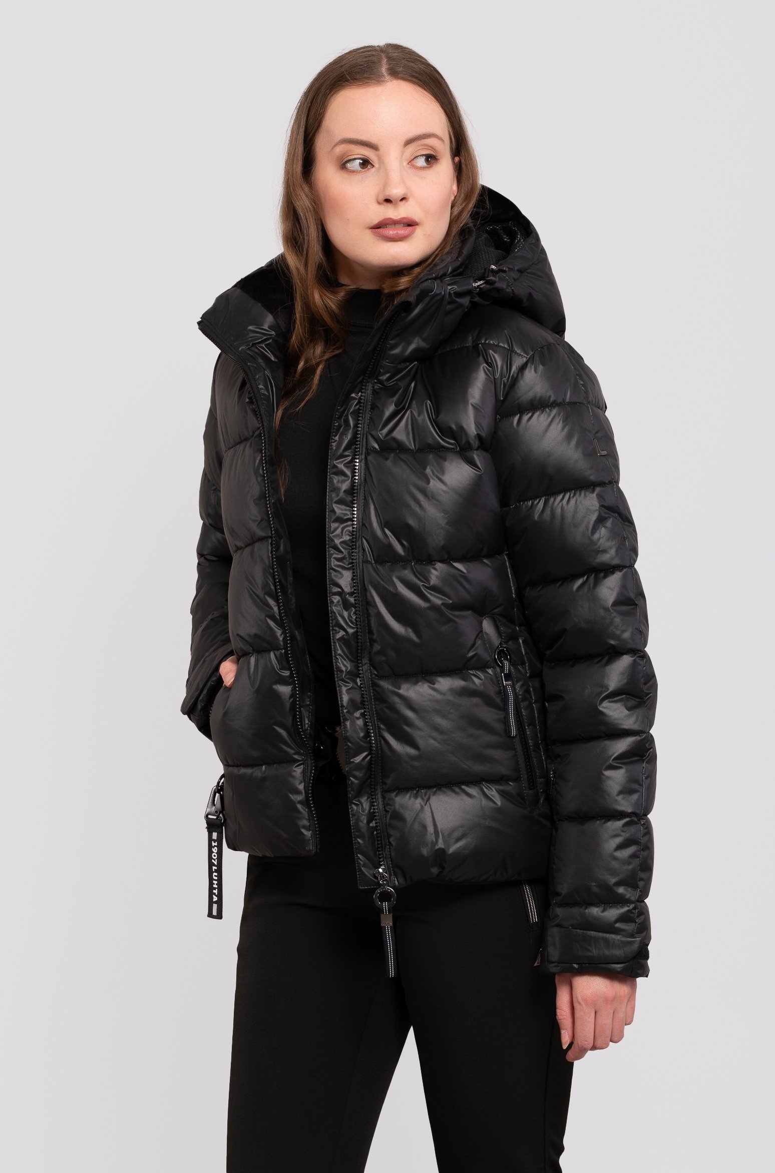 skijacke-damen-schwarz-680nom-1.jpg Luhta KALLUNKI Skijacke schwarz Zalando – Bild 1