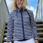 Wattlöper Strickfleecejacke 50699SH Damen Fleecejacke Freizeitjacke mit Kapuze im Streifen Design Kapuze mit Kordelzug, Frontreißverschluss, Reißverschlusstaschen