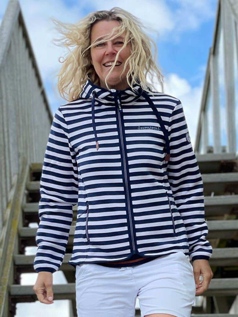 strickfleecejacke-damen-632sgc-1.jpg Wattlöper Strickfleecejacke 50699SH Damen Fleecejacke Freizeitjacke mit Kapuze im Streifen Design Kapuze mit Kordelzug, Frontreißverschluss, Reißverschlusstaschen – Bild 1