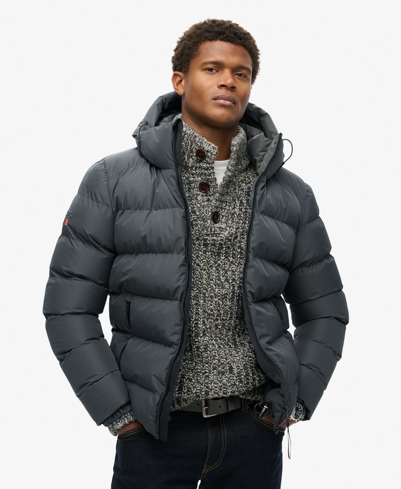 superdry-winterjacke-921mqg-1.jpg Kapuzen Sportpufferjacke ebenholz für Herren | Superdry DE – Bild 1