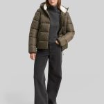 Puffer Jacke mit Kapuze in grün von Tom Tailor
