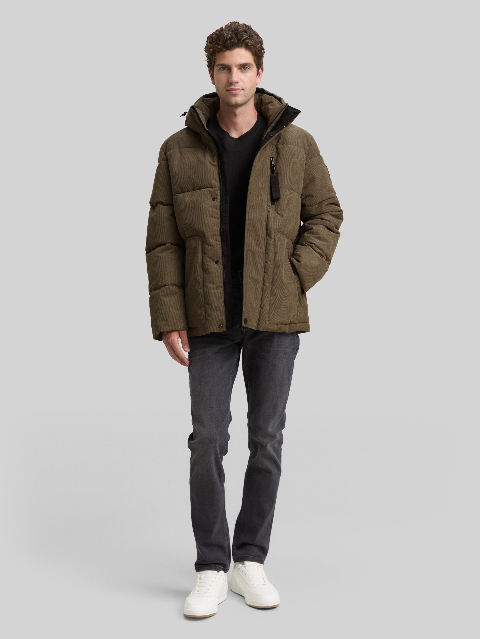 tom-tailor-jacke-876fxx-1.jpg Cord Puffer Jacke mit abnehmbarer Kapuze in grün von Tom Tailor – Bild 1