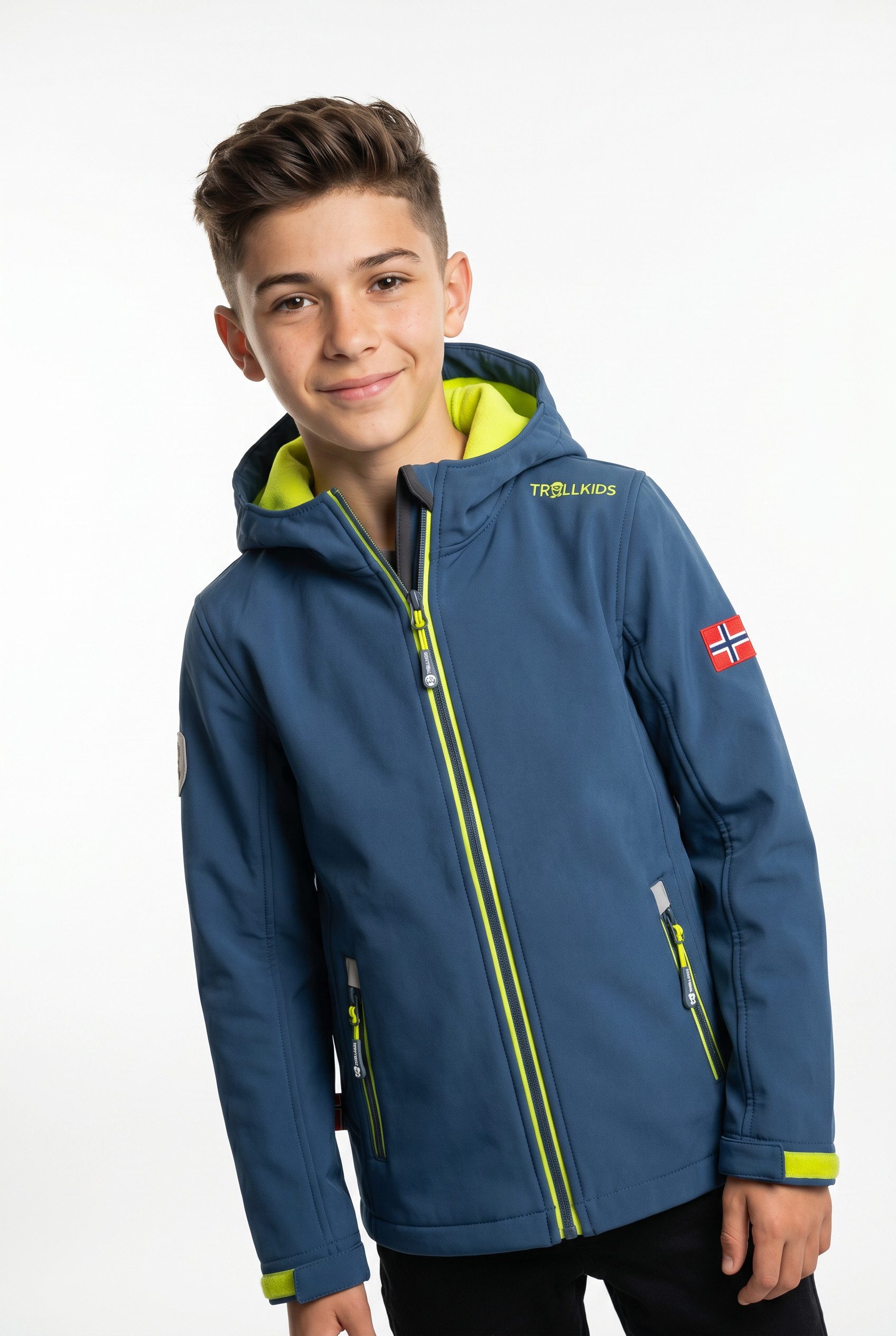 trollkids-softshelljacke-420avs-1.jpg TROLLKIDS Softshelljacke Kids Trollfjord Jacket Langarm Design, mit Reißverschluss, wärmeisolierend – Bild 1