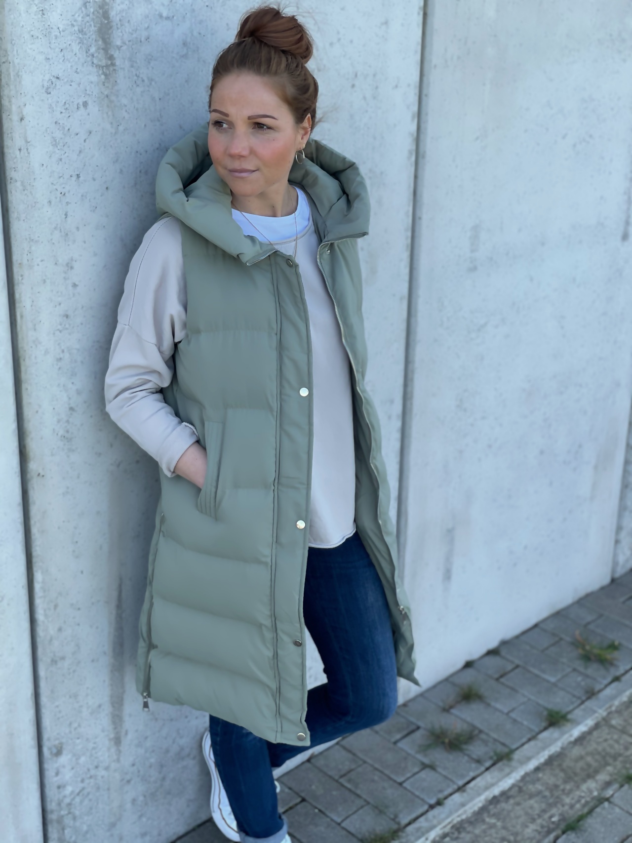 weste-damen-lang-852iiq-1.jpg Lange Weste Damen Only Steppweste Grün Damen Weste Steppweste Only Lang ONLY Steppweste ONLALINA LONG – Bild 1