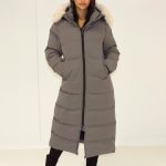 Langer Winterparka mit Fellkapuze
